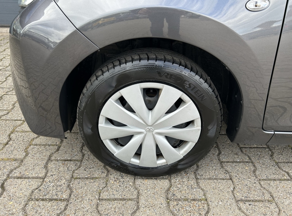 Toyota Aygo Toyota Aygo 1.0 VVT-i 72pk 5-drs x-fun