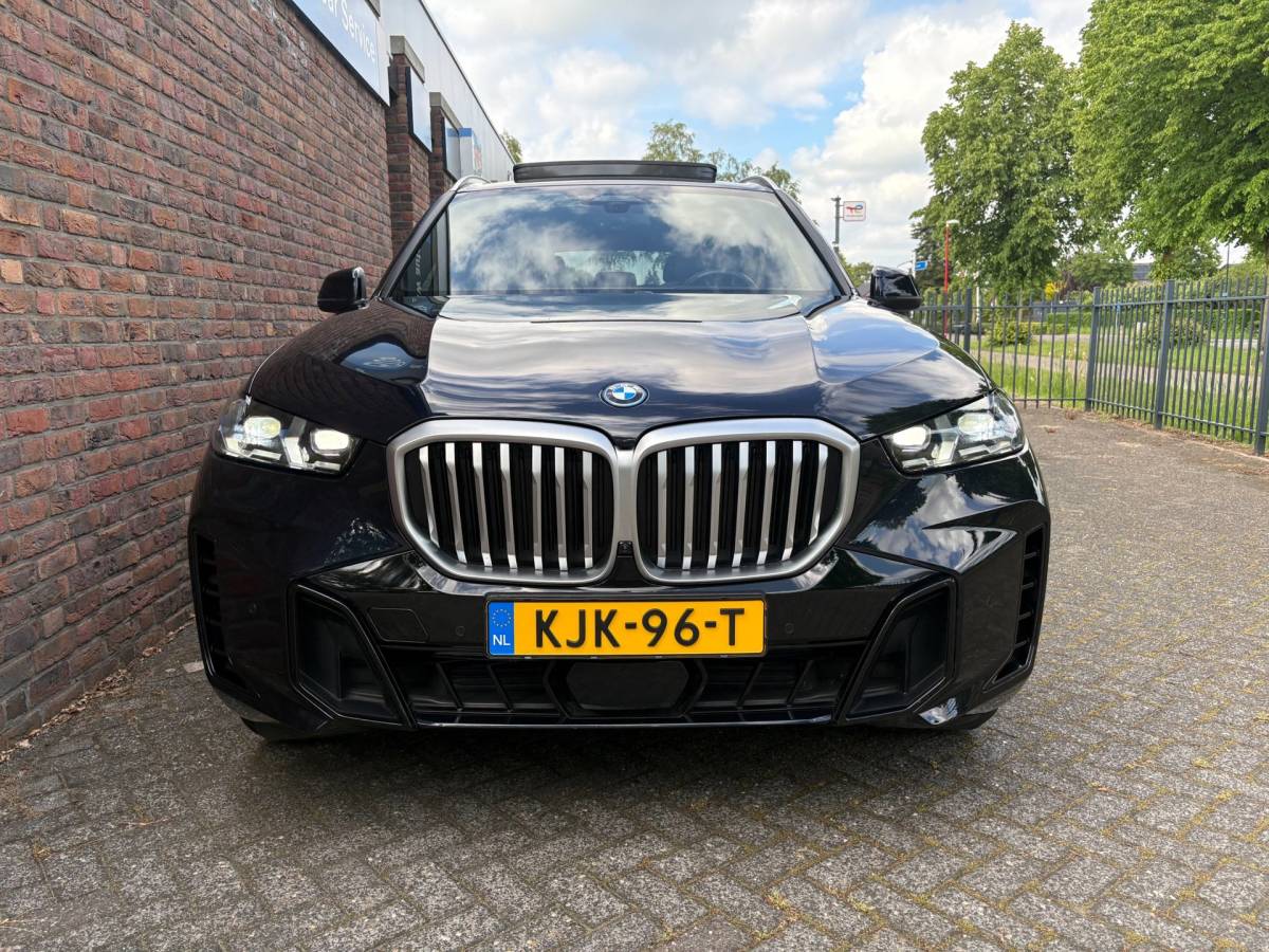 BMW X5 BMW X5 XDrive 50e M-sport|Sky Lounge|Harman Kardon|Driving assistant