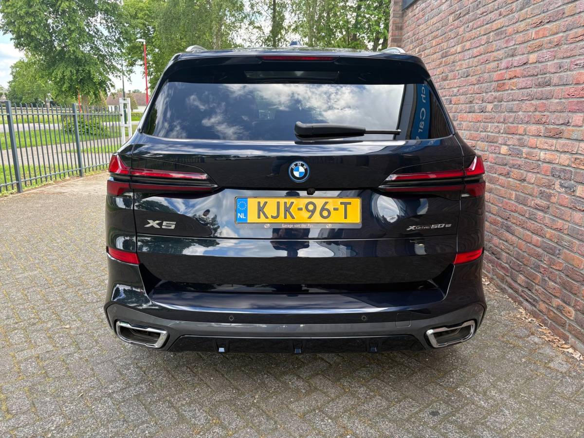 BMW X5 BMW X5 XDrive 50e M-sport|Sky Lounge|Harman Kardon|Driving assistant