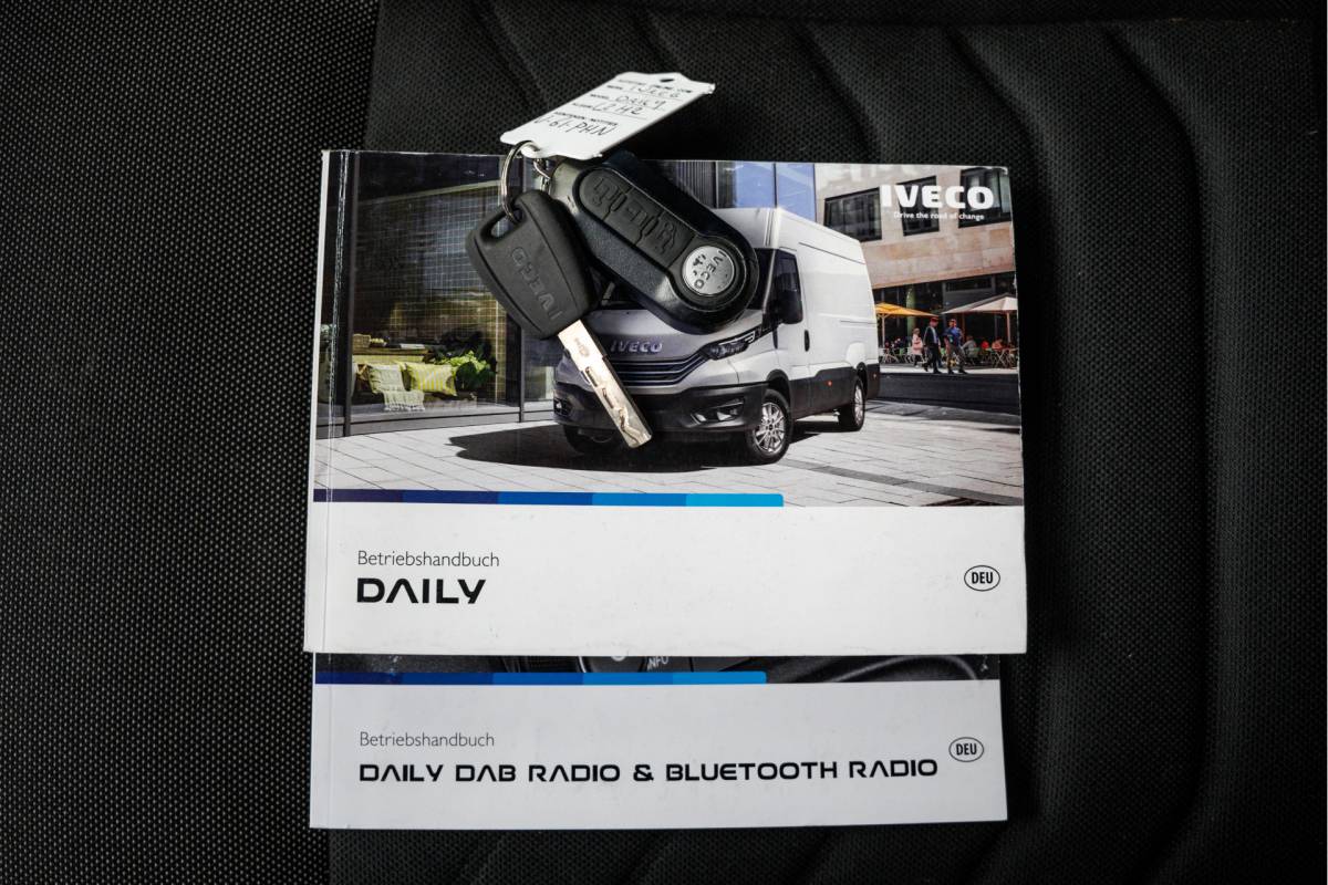 Iveco Daily Iveco Daily **35S16 | 160 PK |  L2H2 | Automaat | 3-Zits | Climate | Airco**