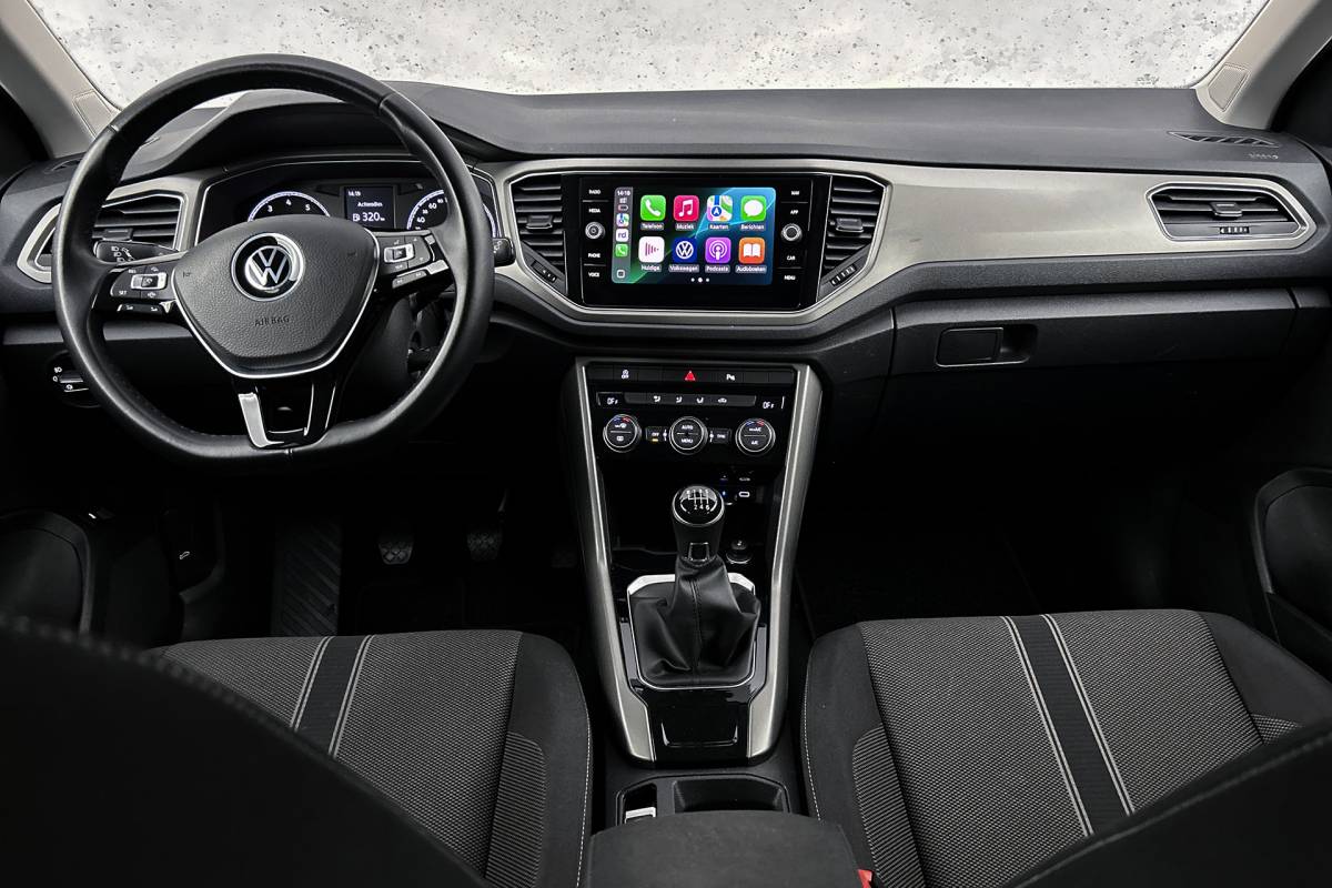 Volkswagen T-Roc Volkswagen T-Roc 1.0 TSI Style Business | Camera | Adaptive Cruise | Privacy Glass | Lichtmetalen velgen