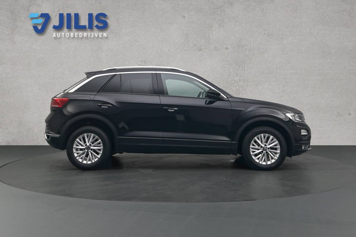 Volkswagen T-Roc Volkswagen T-Roc 1.0 TSI Style Business | Camera | Adaptive Cruise | Privacy Glass | Lichtmetalen velgen