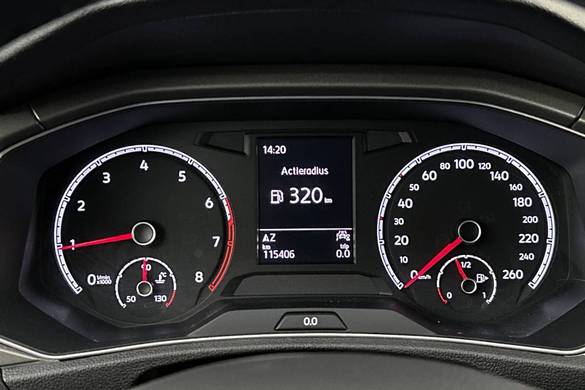 Volkswagen T-Roc Volkswagen T-Roc 1.0 TSI Style Business | Camera | Adaptive Cruise | Privacy Glass | Lichtmetalen velgen
