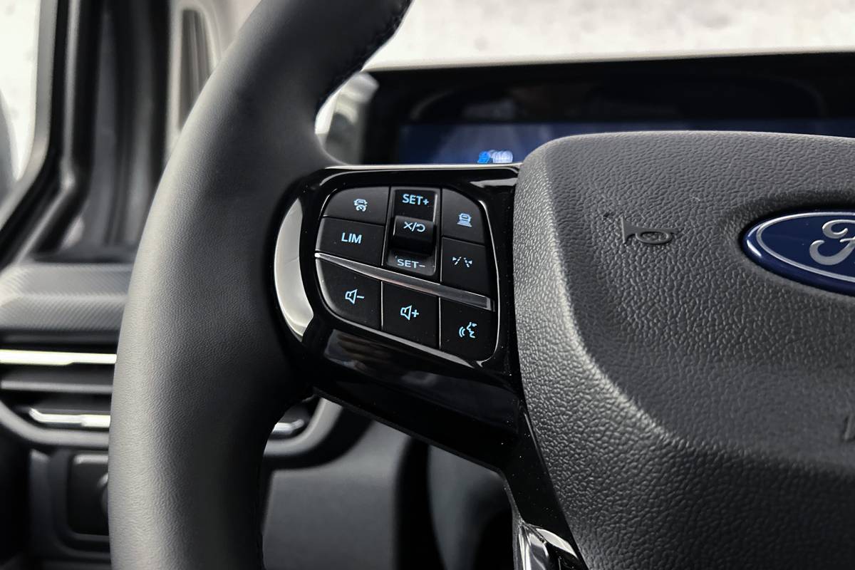 Ford  Ford E-Custom L2 Limited | 2x schuifdeur | Stoelverwarming | Adaptieve cruise control