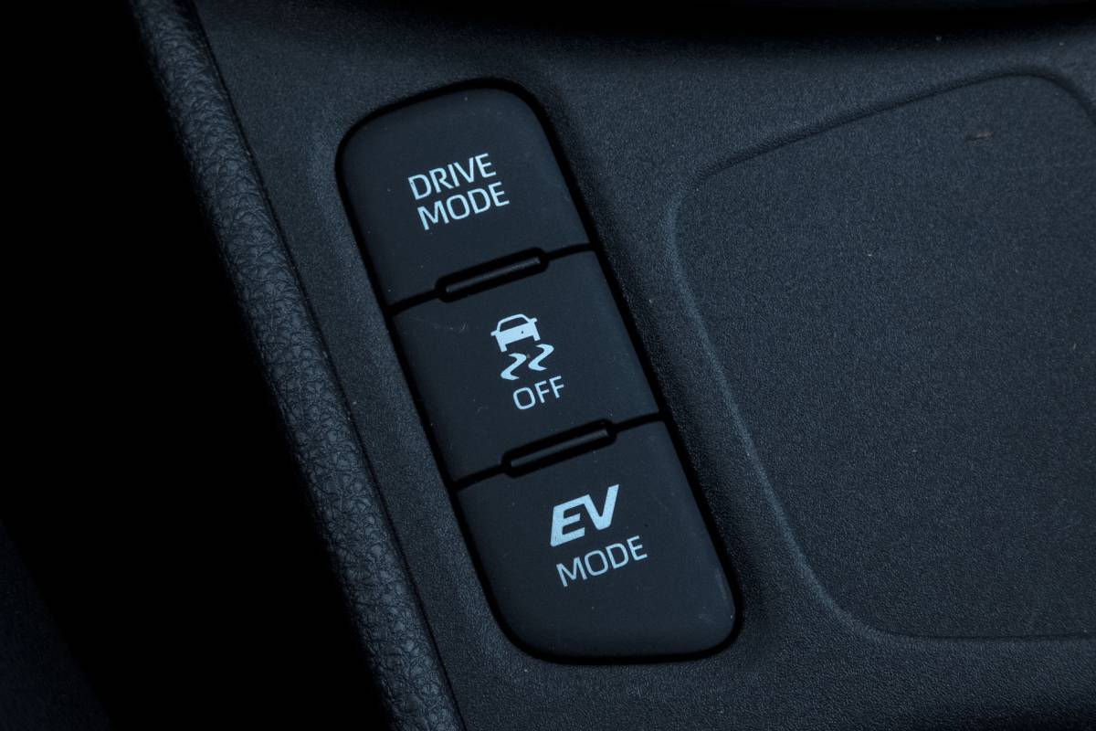 Toyota Yaris Toyota Yaris 1.5 Hybrid 115 First Edition | JBL | Head Up | ACC | Leder |