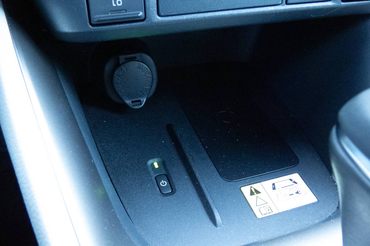 Toyota Yaris Toyota Yaris 1.5 Hybrid 115 First Edition | JBL | Head Up | ACC | Leder |