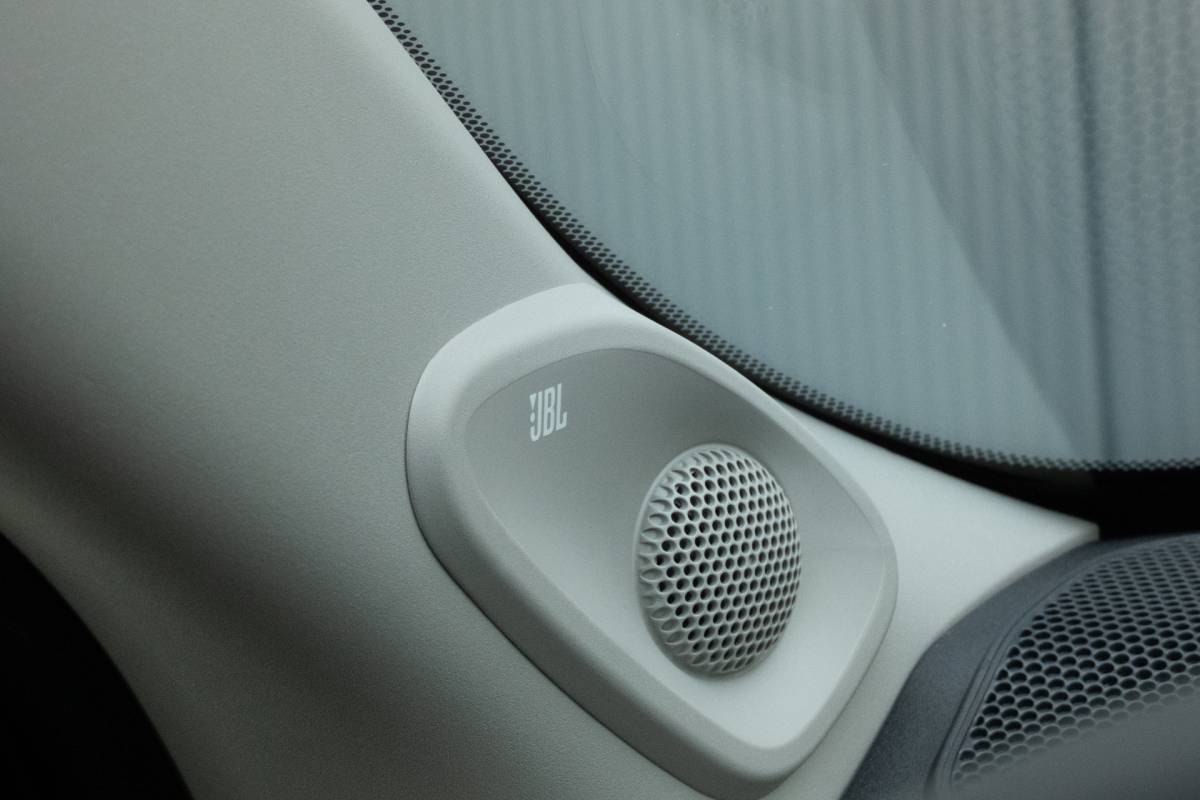 Toyota Yaris Toyota Yaris 1.5 Hybrid 115 First Edition | JBL | Head Up | ACC | Leder |