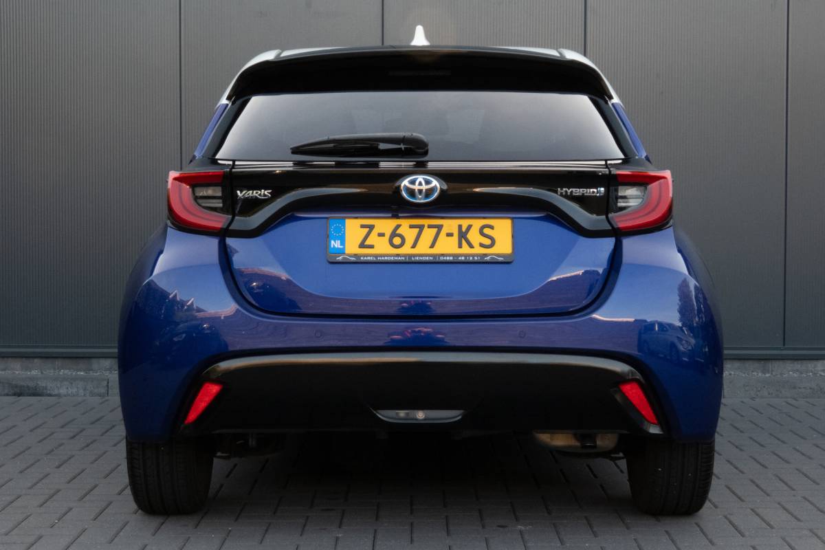 Toyota Yaris Toyota Yaris 1.5 Hybrid 115 First Edition | JBL | Head Up | ACC | Leder |