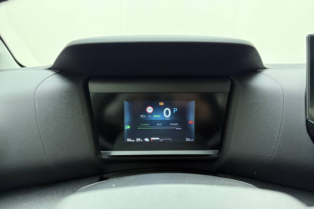 Citroën ë-C4 Citroen Ë-C4 You 136pk Standard range 50 kWh | Climate Control | Cruise Control | Apple Carplay/Android Auto | Metallic lak