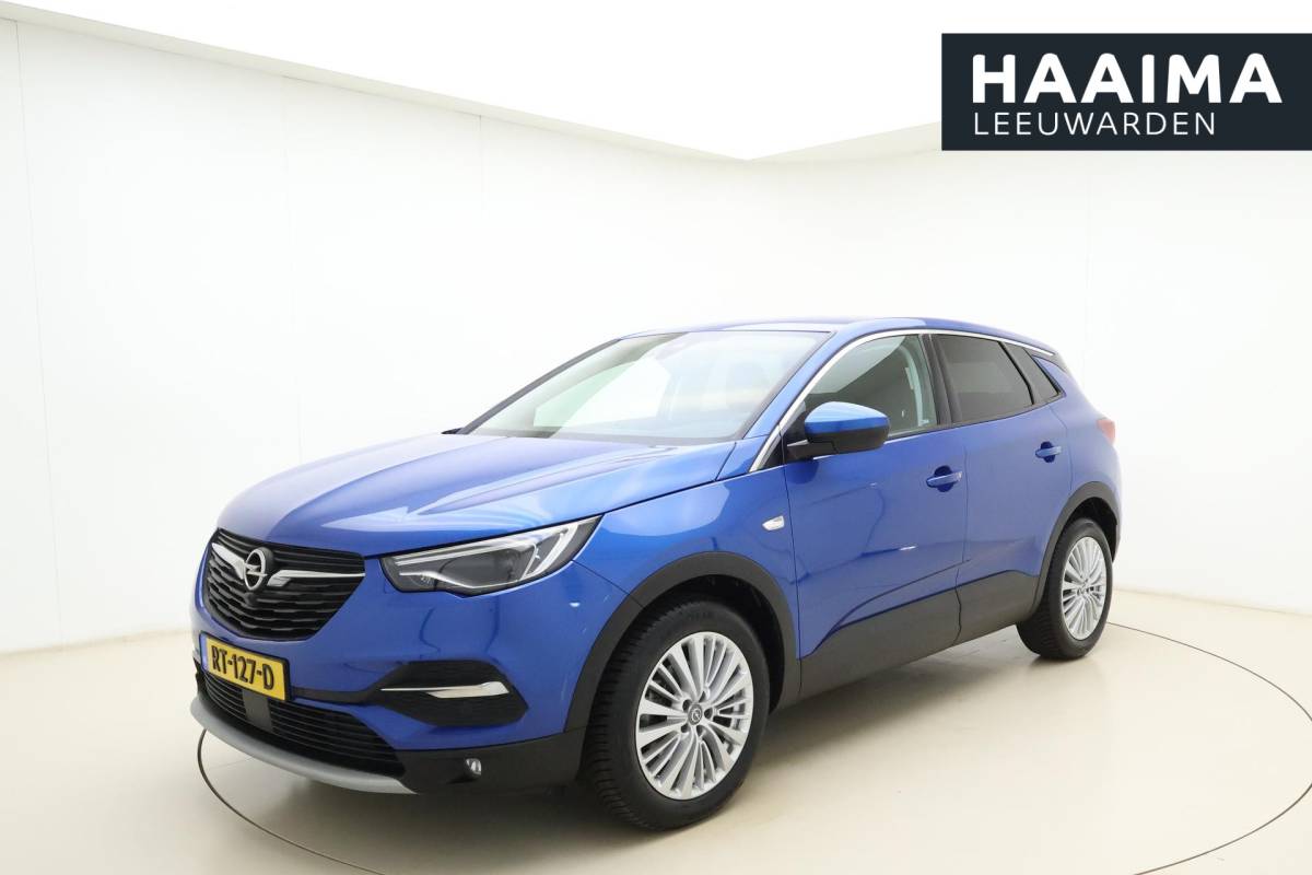 Opel Grandland X Opel Grandland X 1.2 Turbo Business Executive | Electrische achterklep | Navigatie | Camera | Half lederen bekleding | DAB radio | Apple Carplay | Extra getint glas