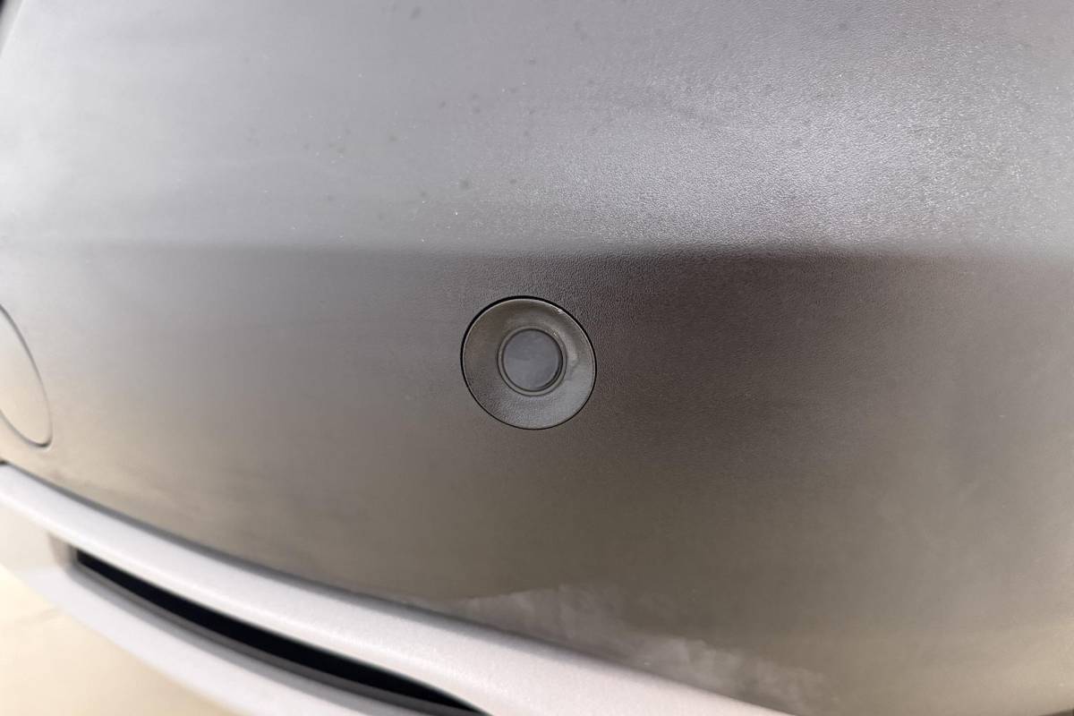 Opel Grandland X Opel Grandland X 1.2 Turbo Business Executive | Electrische achterklep | Navigatie | Camera | Half lederen bekleding | DAB radio | Apple Carplay | Extra getint glas