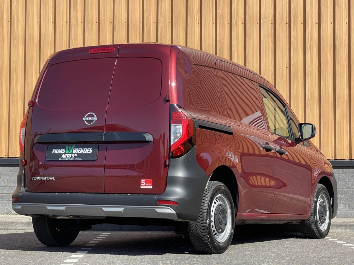 Nissan Townstar Nissan Townstar 1.3 TCe | Unieke Kilometerstand! | Airconditioning | Led | DAB | Multifunctioneel Stuurwiel | Automatische Verlichting |
