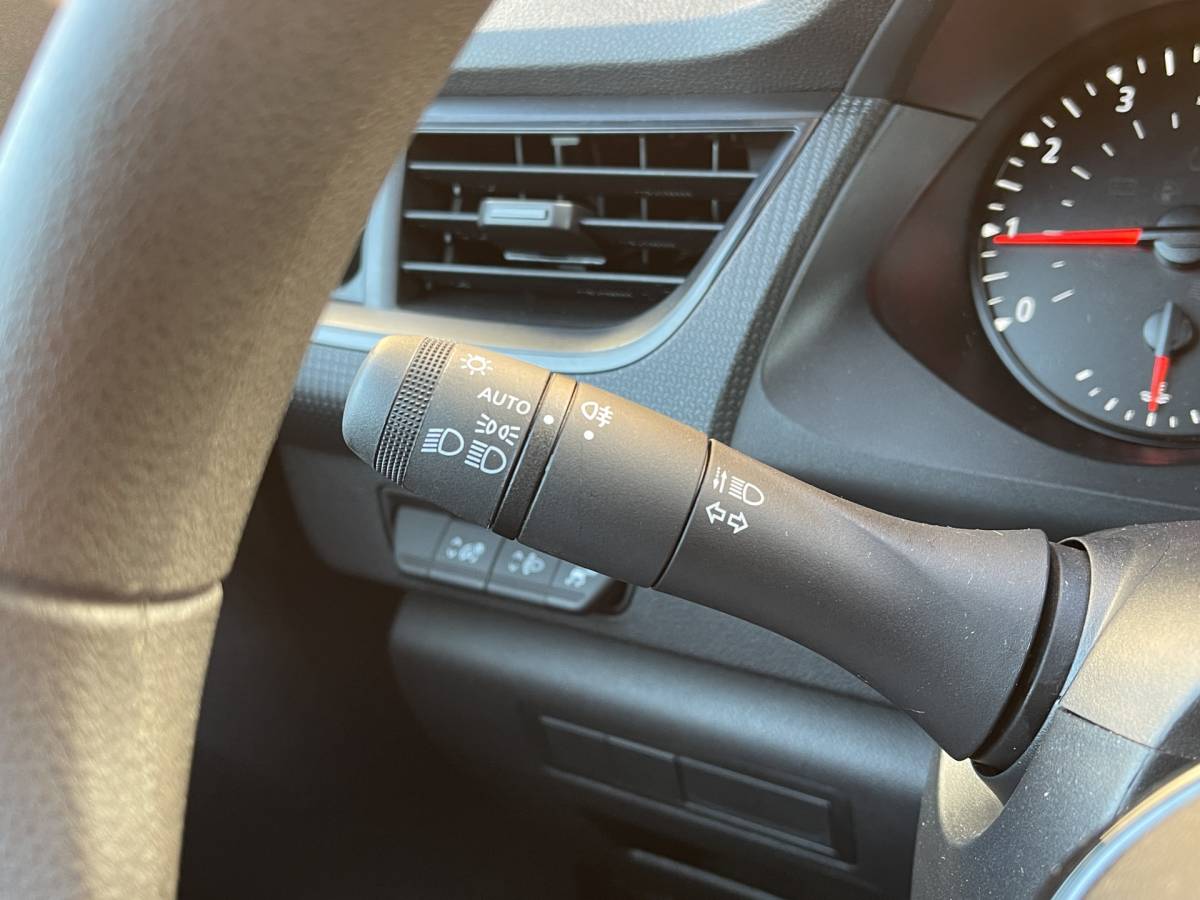 Renault Kangoo Renault Kangoo 1.3 TCe | Unieke Kilometerstand! | Airconditioning | Led | DAB | Multifunctioneel Stuurwiel | Automatische Verlichting |