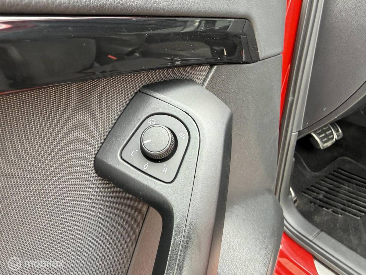 SEAT Ateca Seat Ateca 2.0 EcoTSI FR 4DRIVE DSG Clima/PDC/LED/Winterpakket
