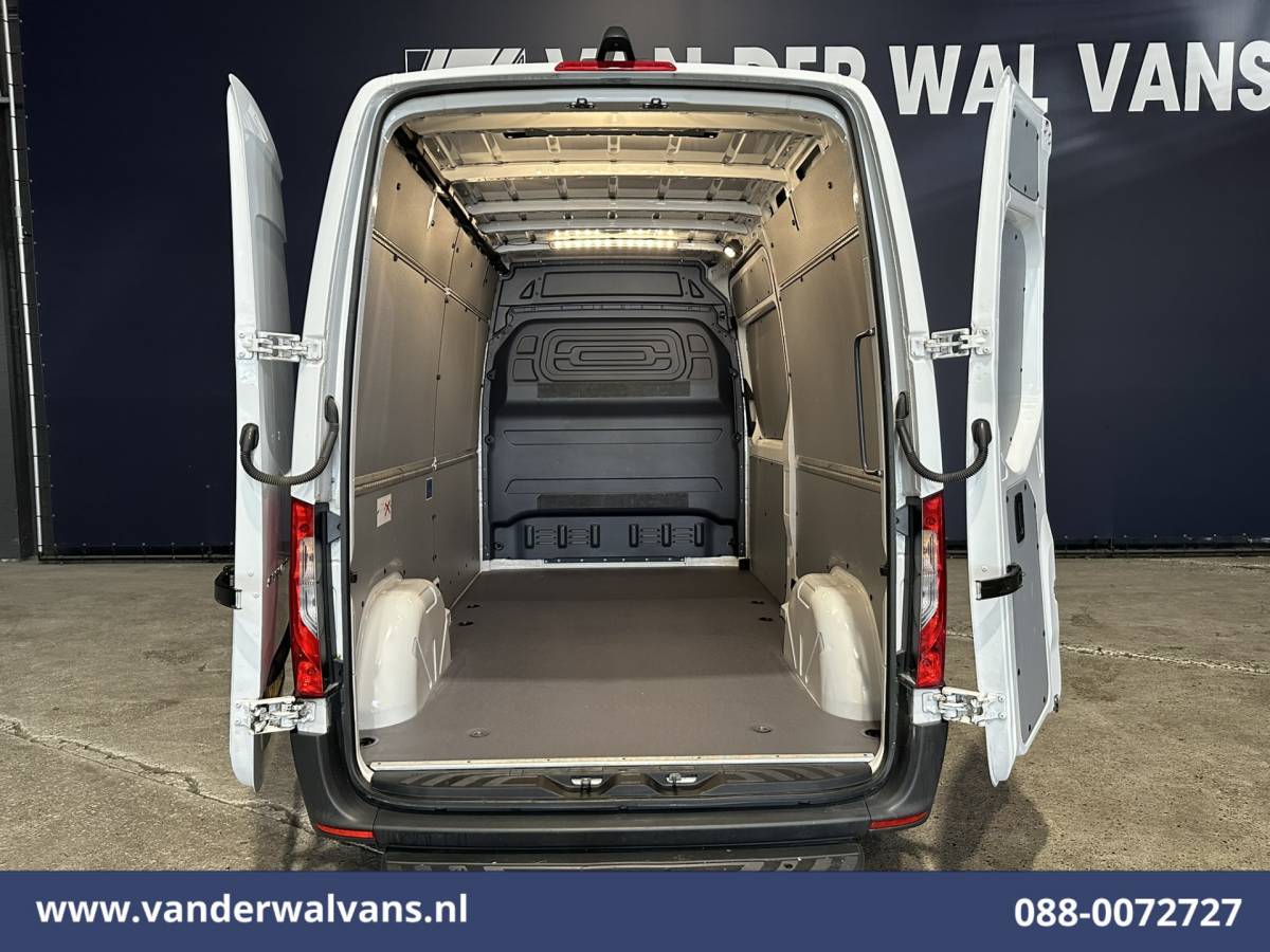 Mercedes-Benz Sprinter Mercedes-Benz Sprinter 311 CDI L2H2 Euro6 Camera | Apple Carplay | Android Auto 270 Graden Achterdeuren