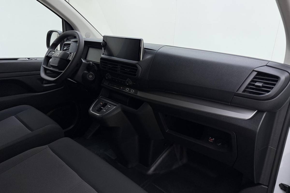 Fiat Scudo Fiat Scudo 2.0 Diesel 145 S&S L2 Automaat | Navigatie | Camera | Laadruimte betimmering | 3 Zitplaatsen | Mistlampen voor | Cruise control | Airco