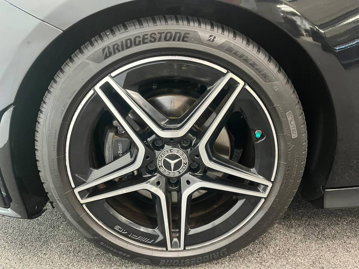 Mercedes-Benz CLA Mercedes-Benz CLA-klasse Shooting Brake 180 Business Solution AMG Panoramadak Trekhaak Multibeam LED Nightpakket