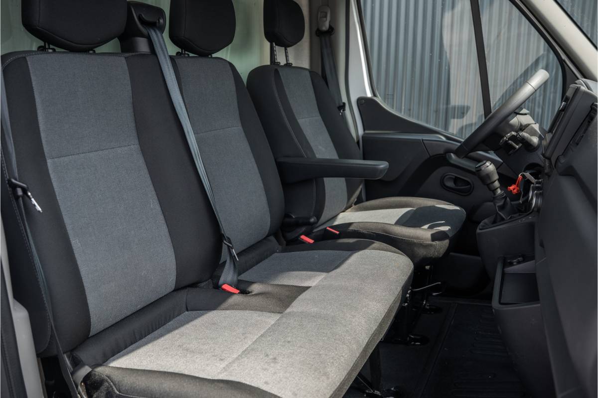 Renault Master Renault Master **2.3dCi | Bakwagen met Laadklep | LED | Carplay | Camera | Cruise**