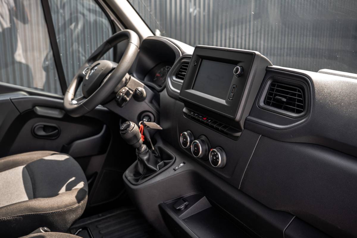Renault Master Renault Master **2.3dCi | Bakwagen met Laadklep | LED | Carplay | Camera | Cruise**