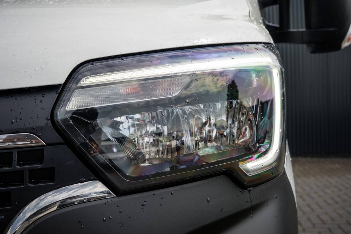 Renault Master Renault Master **2.3dCi | Bakwagen met Laadklep | LED | Carplay | Camera | Cruise**