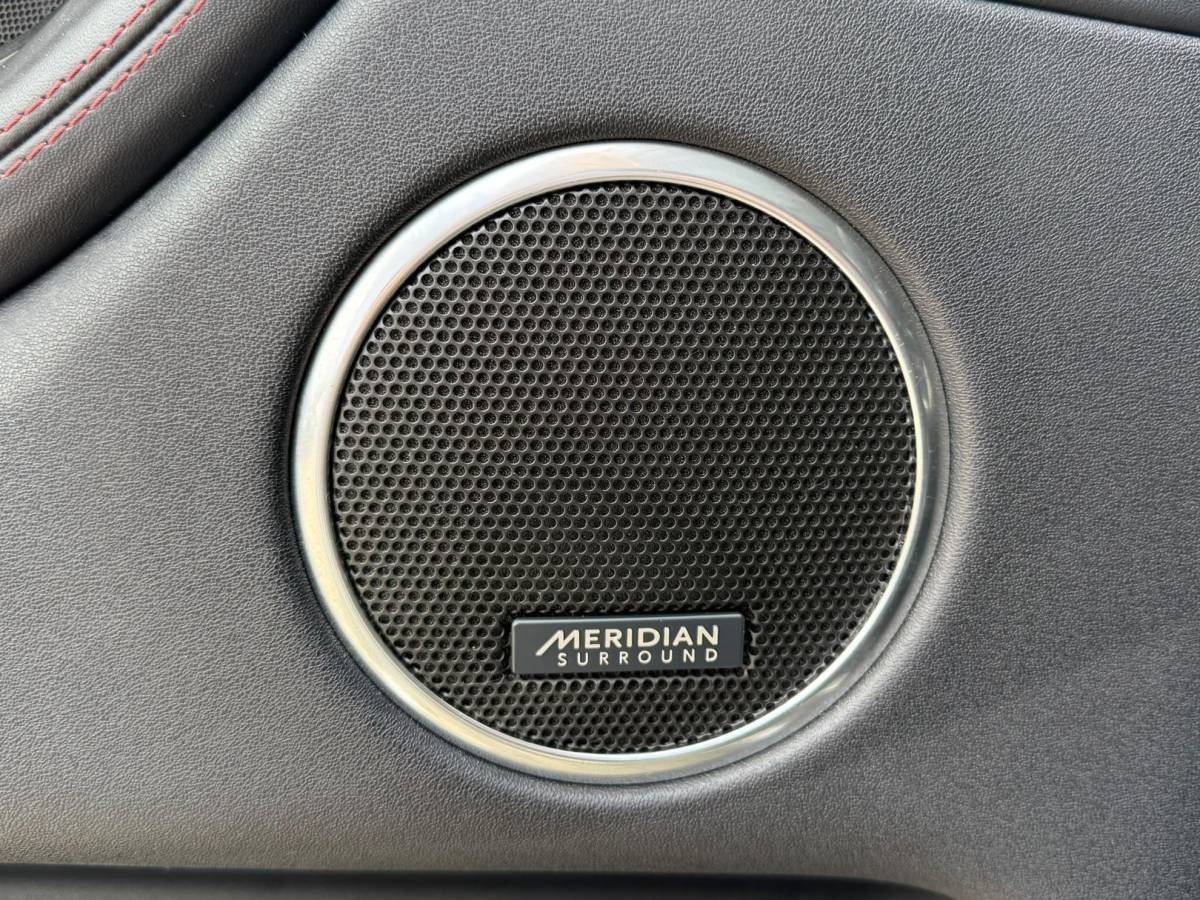 Land Rover Discovery Sport Land Rover Discovery Sport P300e 1.5 R-Dynamic HSE |Pano|ACC|Ventilatie|Winter|Meridian|Sfeer|El.Trekhaak|Silicon Premium