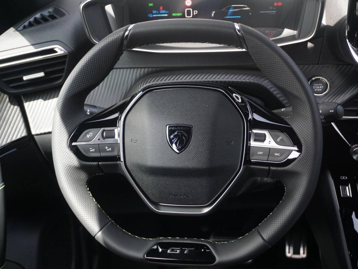 Peugeot e-2008 Peugeot e-2008 EV GT Avantage 54 kWh Leder Alcantara