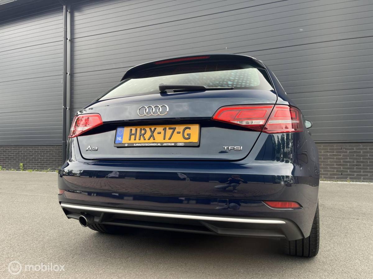 Audi A3 Audi A3 Sportback 1.0 TFSI Sport CLIMA*NAV*PDC*STOELVERW*ENZ