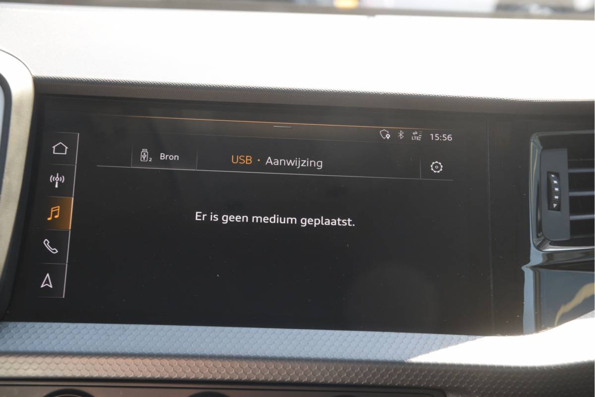 Audi A1 Sportback Audi A1 Sportback 25 TFSI Pro Line Carplay | DAB | Virtual cockpit | Sportstuur | LMV