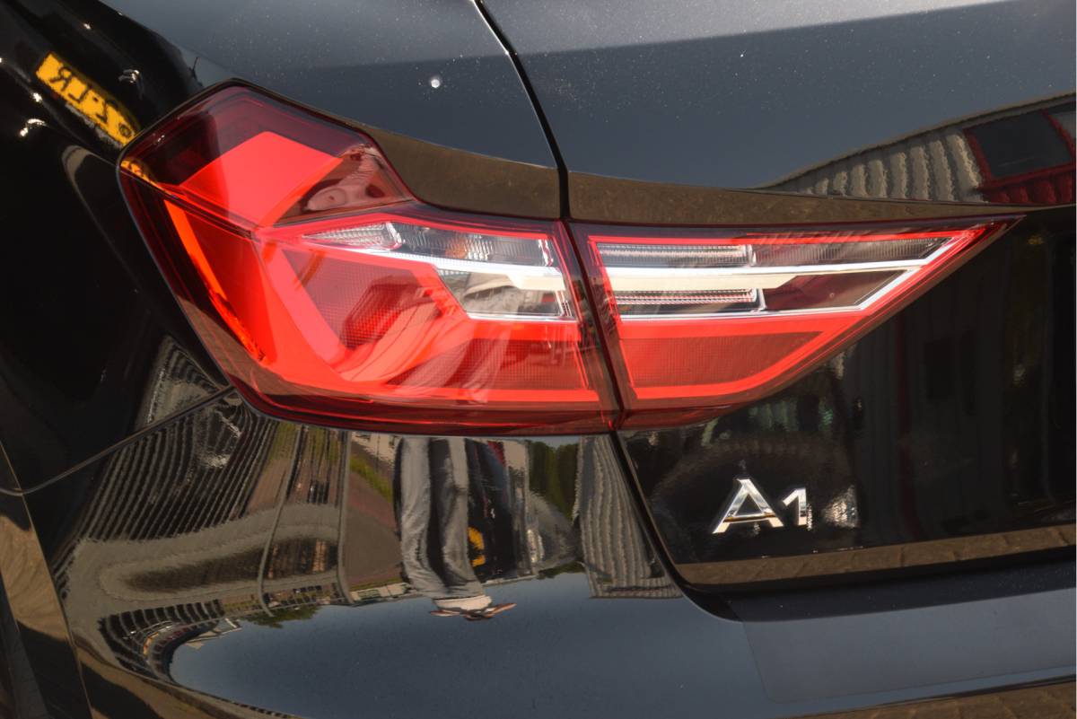 Audi A1 Sportback Audi A1 Sportback 25 TFSI Pro Line Carplay | DAB | Virtual cockpit | Sportstuur | LMV