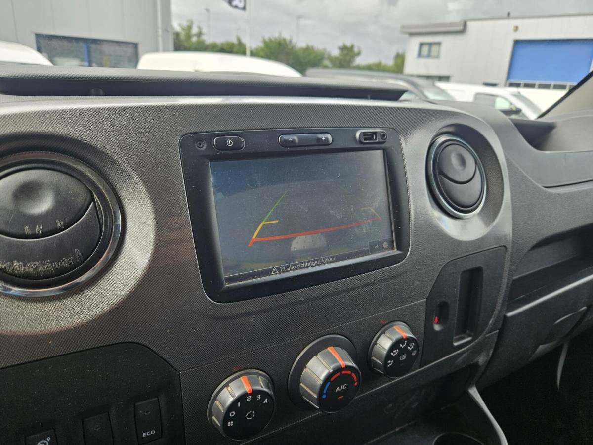 Renault Master Renault Master 2.3 dCi L3H2 Airco 145 PK Navi 3-zits Cruise