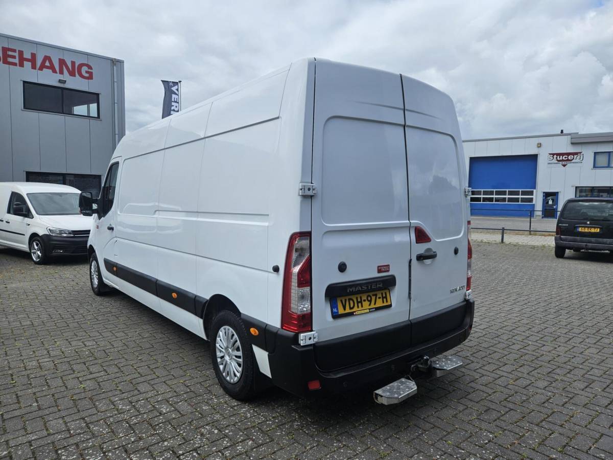 Renault Master Renault Master 2.3 dCi L3H2 Airco 145 PK Navi 3-zits Cruise
