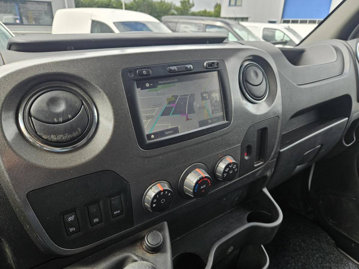 Renault Master Renault Master 2.3 dCi L3H2 Airco 145 PK Navi 3-zits Cruise