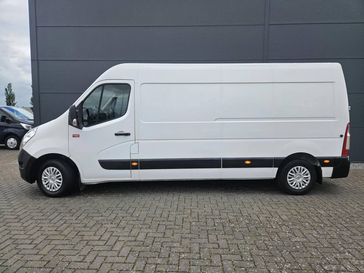 Renault Master Renault Master 2.3 dCi L3H2 Airco 145 PK Navi 3-zits Cruise