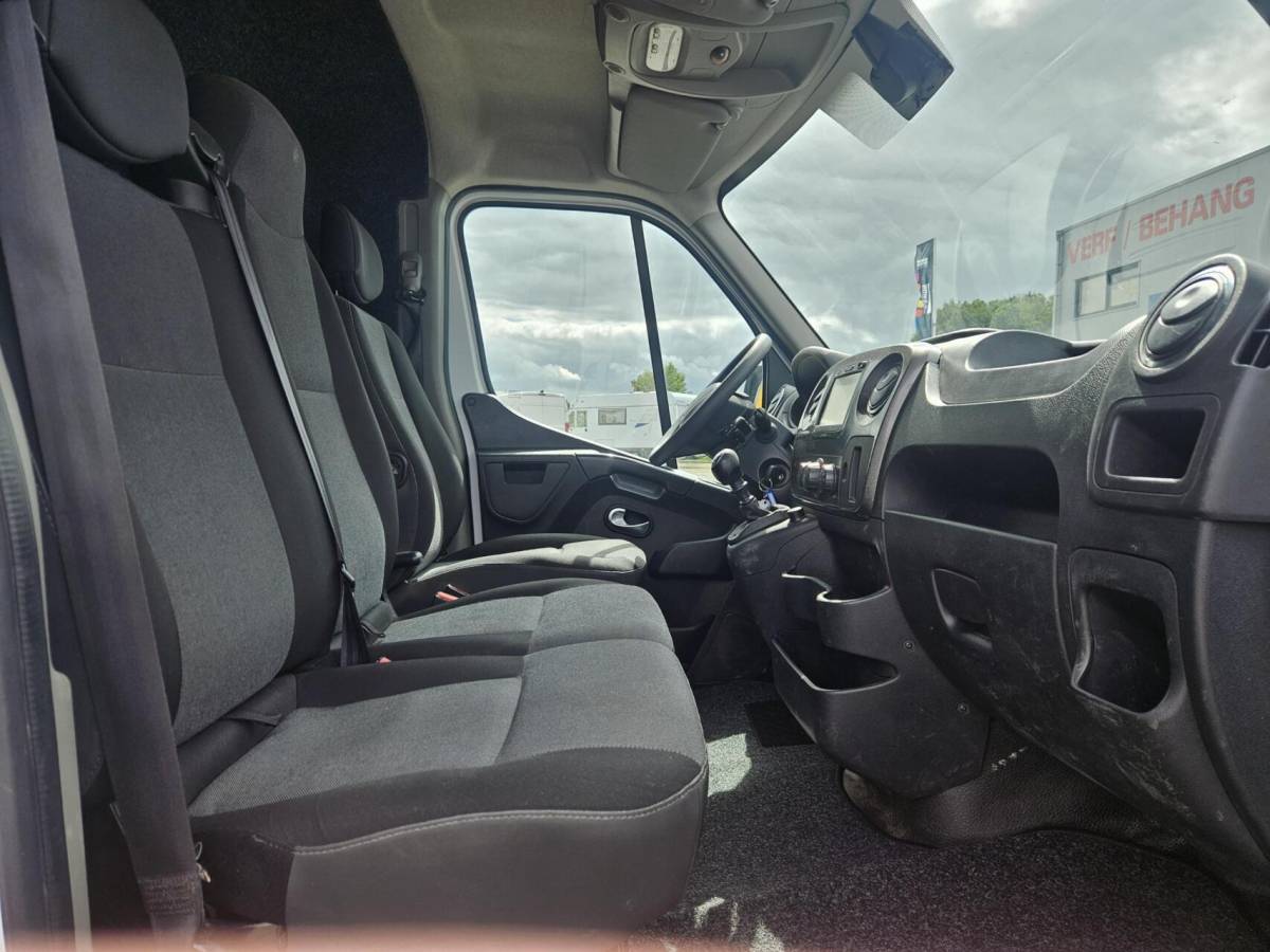 Renault Master Renault Master 2.3 dCi L3H2 Airco 145 PK Navi 3-zits Cruise