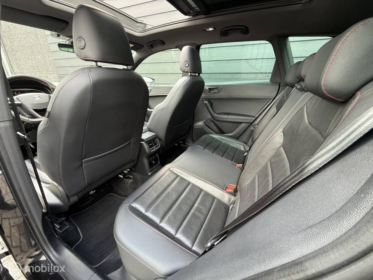 SEAT Ateca Seat Ateca 1.5 TSI FR Intense DSG Pano.dak/Trekhaak/Viritual/LED
