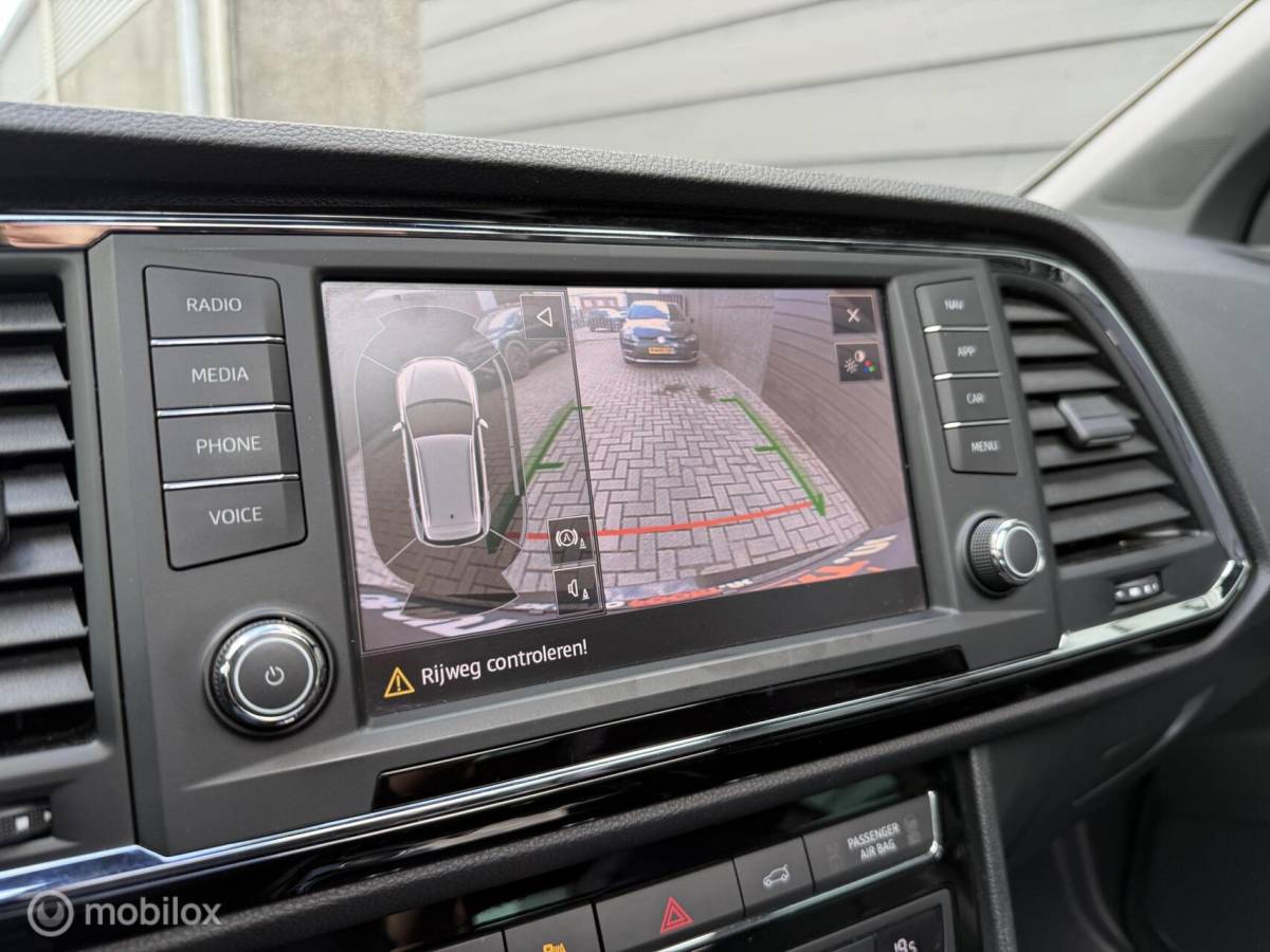 SEAT Ateca Seat Ateca 1.5 TSI FR Intense DSG Pano.dak/Trekhaak/Viritual/LED