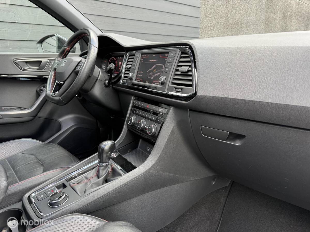 SEAT Ateca Seat Ateca 1.5 TSI FR Intense DSG Pano.dak/Trekhaak/Viritual/LED