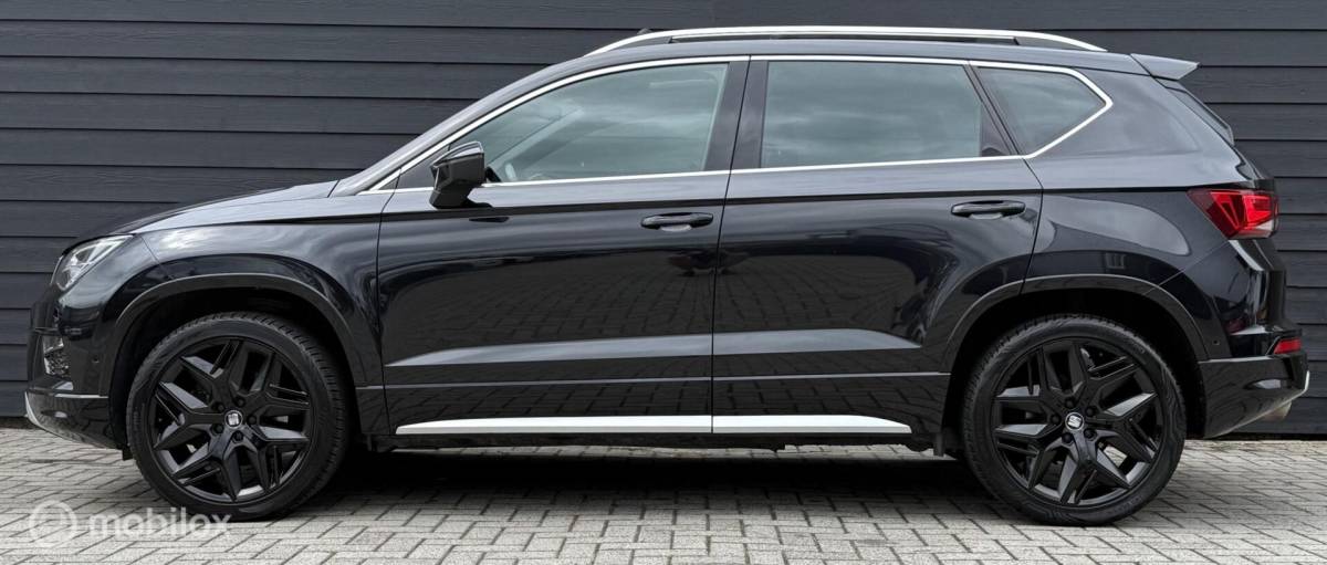 SEAT Ateca Seat Ateca 1.5 TSI FR Intense DSG Pano.dak/Trekhaak/Viritual/LED