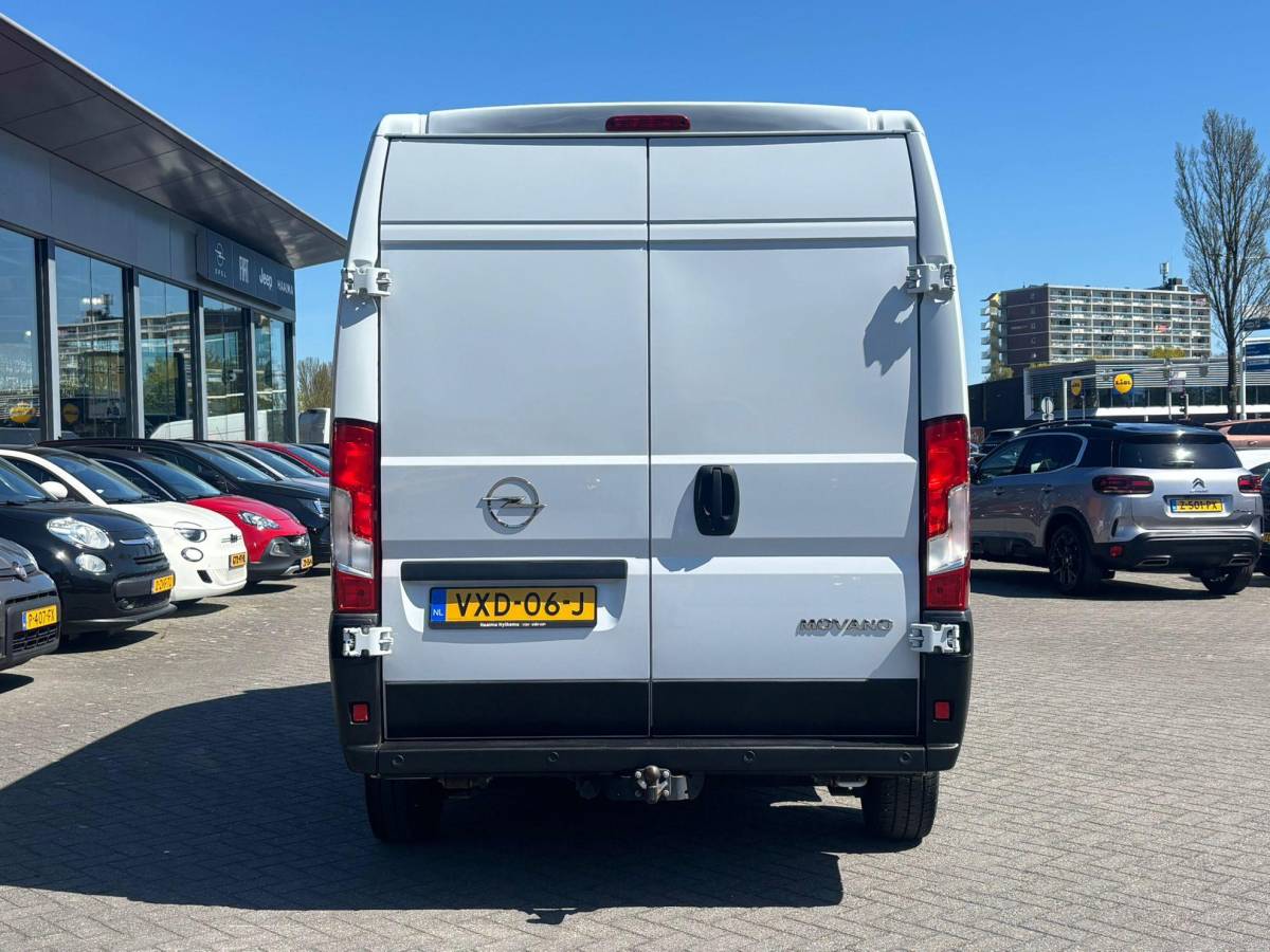 Opel Movano Opel Movano 2.2D 140 L2H2 3.3t | Navigatie | Trekhaak | Verzwaarde vering | Climate Control | Cruise Control | Financial Lease mogelijk