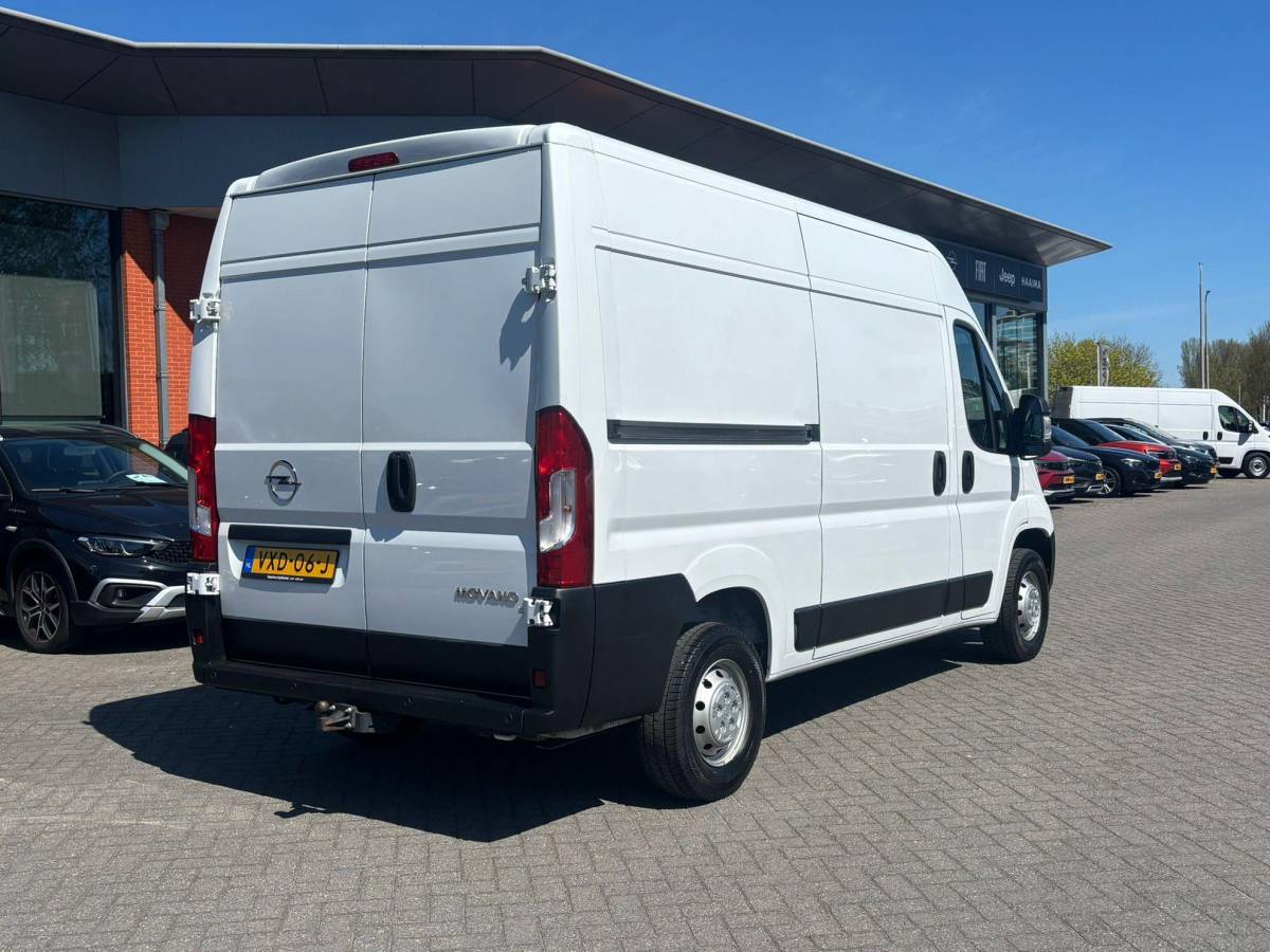 Opel Movano Opel Movano 2.2D 140 L2H2 3.3t | Navigatie | Trekhaak | Verzwaarde vering | Climate Control | Cruise Control | Financial Lease mogelijk