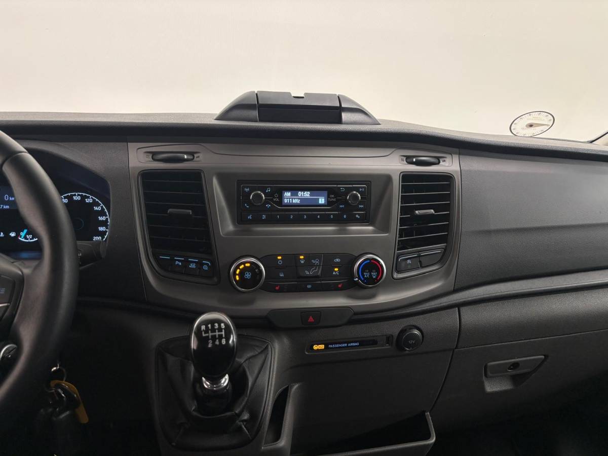 Ford Transit Ford Transit 310 2.0 TDCI L2H2 Trend 130PK Airco Cruise Control Stoelverwarming Verwarmbare voorruit Parkeersensoren Elektrische verstelbare voorstoel