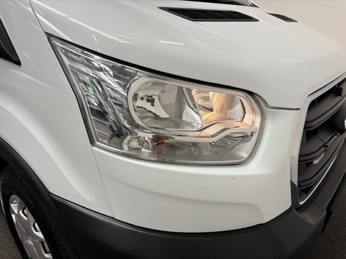 Ford Transit Ford Transit 310 2.0 TDCI L2H2 Trend 130PK Airco Cruise Control Stoelverwarming Verwarmbare voorruit Parkeersensoren Elektrische verstelbare voorstoel