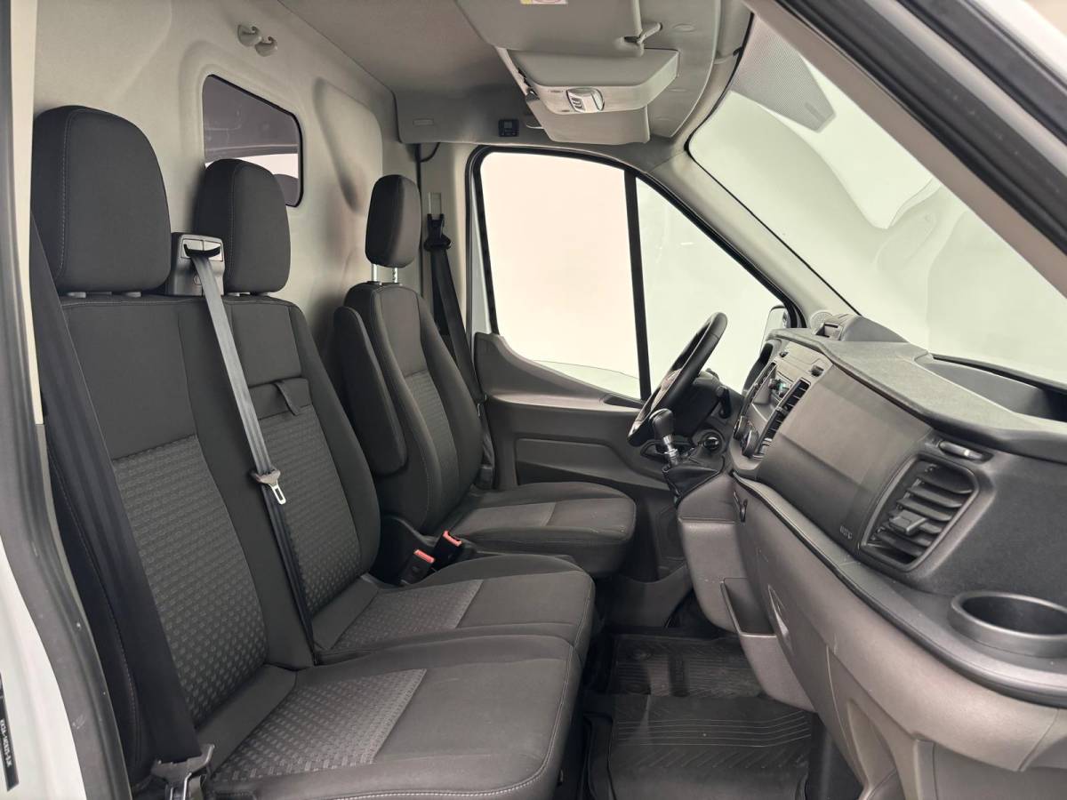 Ford Transit Ford Transit 310 2.0 TDCI L2H2 Trend 130PK Airco Cruise Control Stoelverwarming Verwarmbare voorruit Parkeersensoren Elektrische verstelbare voorstoel