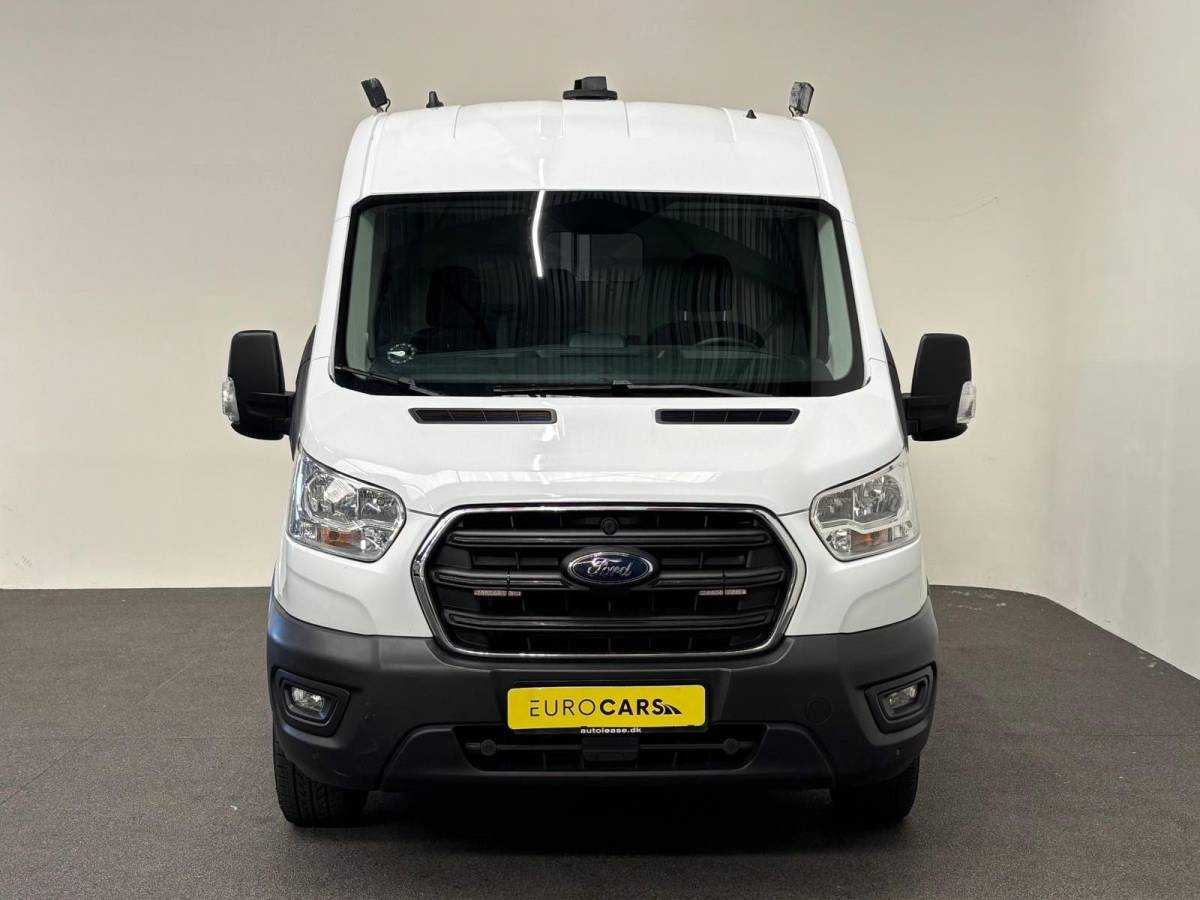 Ford Transit Ford Transit 310 2.0 TDCI L2H2 Trend 130PK Airco Cruise Control Stoelverwarming Verwarmbare voorruit Parkeersensoren Elektrische verstelbare voorstoel
