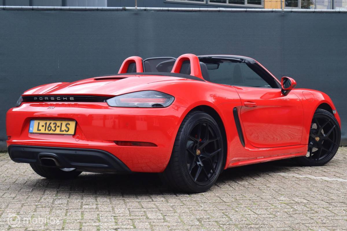 Porsche 718 Porsche 718 Boxster 2.0 PDK 300pk elektr sportstoelen | 20″