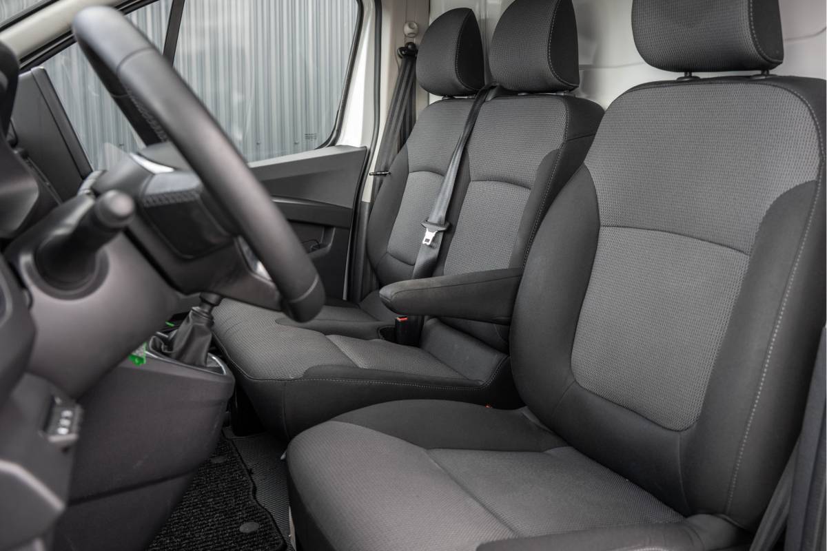 Renault Trafic Renault Trafic **2.0 dCi 110 L2H1 | 1e Eigenaar | LED | Camera | Cruise | PDC | Airco**