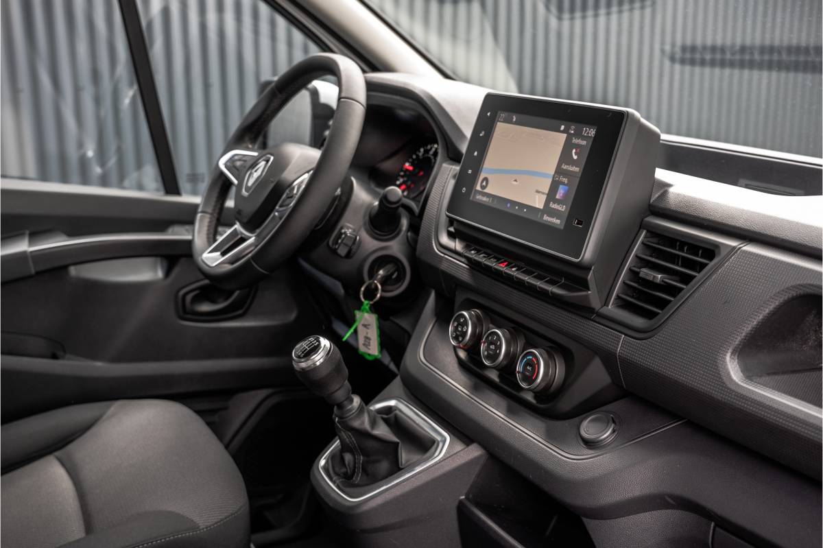 Renault Trafic Renault Trafic **2.0 dCi 110 L2H1 | 1e Eigenaar | LED | Camera | Cruise | PDC | Airco**