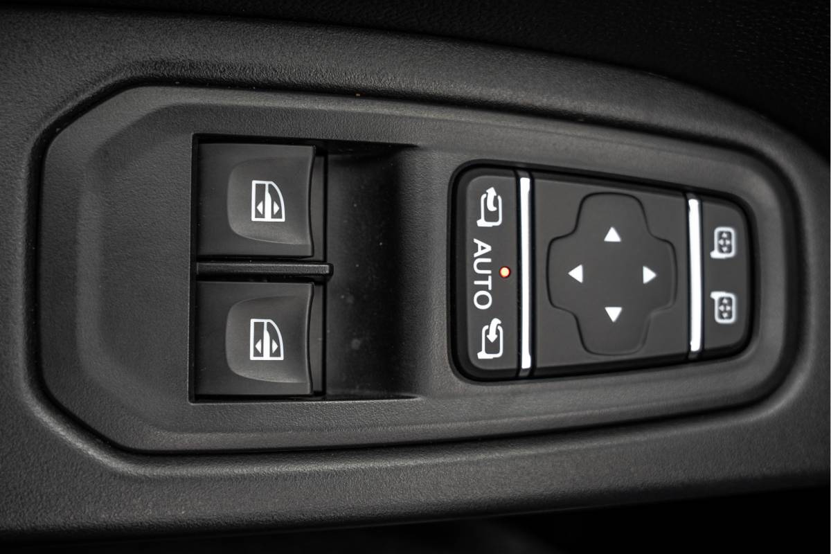 Renault Trafic Renault Trafic **2.0 dCi 110 L2H1 | 1e Eigenaar | LED | Camera | Cruise | PDC | Airco**