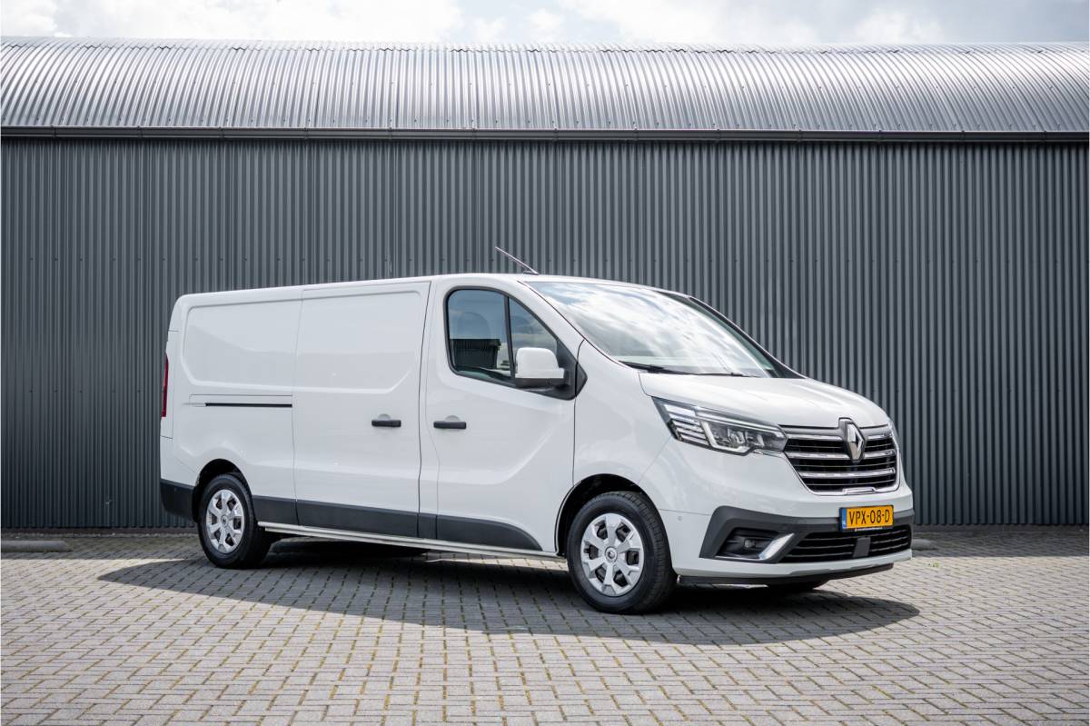 Renault Trafic Renault Trafic **2.0 dCi 110 L2H1 | 1e Eigenaar | LED | Camera | Cruise | PDC | Airco**