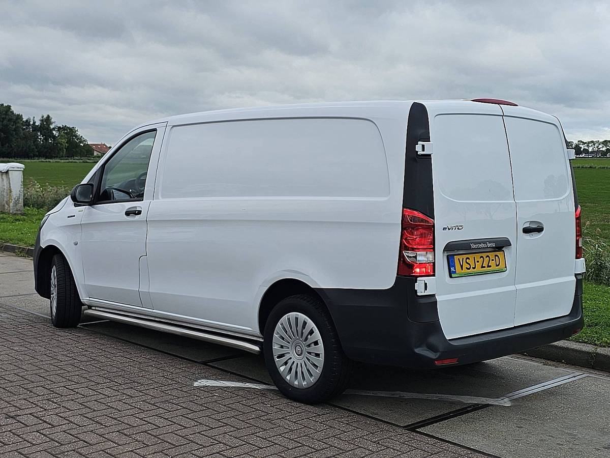 Mercedes-Benz eVito MERCEDES-BENZ EVITO 66kwh wltp 292 kms